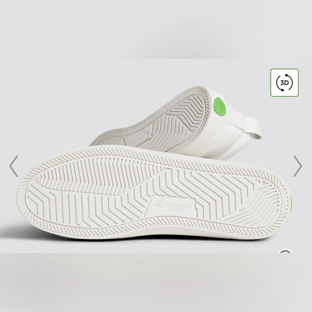 Cariuma OCA‎ Low Off-White Canvas Sneaker